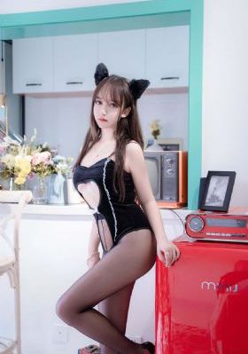 免费观看女人一摸全是水_蓝光完整版观看